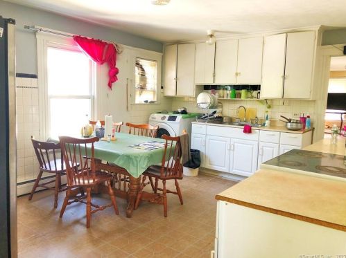 59 Berry St, Torrington CT 06790-4801 exterior