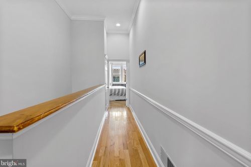 1019 19 St, Philadelphia PA 19146-2938 exterior