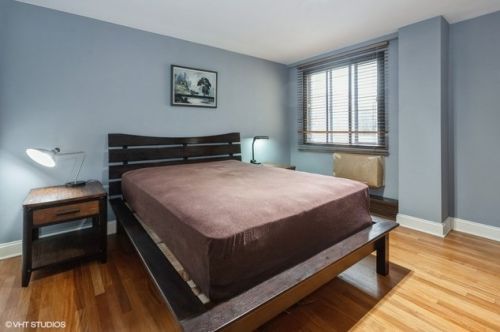 6300 Sheridan Rd, Chicago IL  60660-1750 exterior