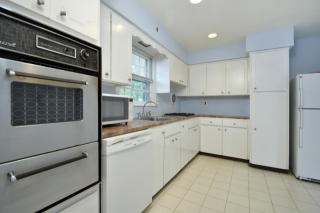 2094 Princeton Ave, Scotch Plains NJ  07076-4626 exterior