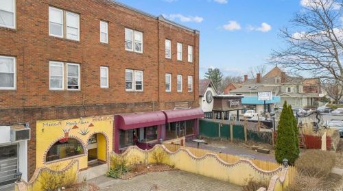 527 Farmington Ave, Hartford CT 06105-3008 exterior