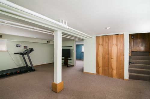 4919 Marmora Ave, Chicago IL 60639-2833 exterior