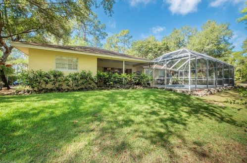 4355 7 Ave, Naples FL 34119-0015 exterior