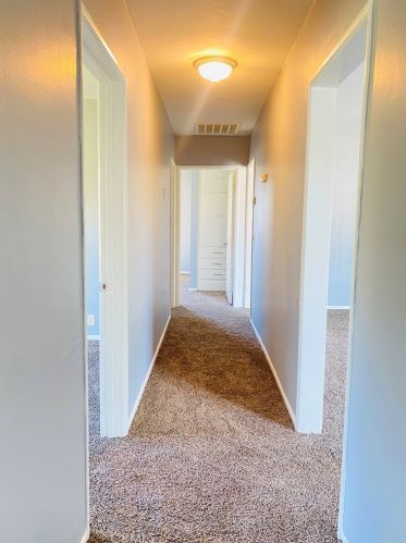 1723 Melody Ln, Bakersfield CA 93308-2224 exterior