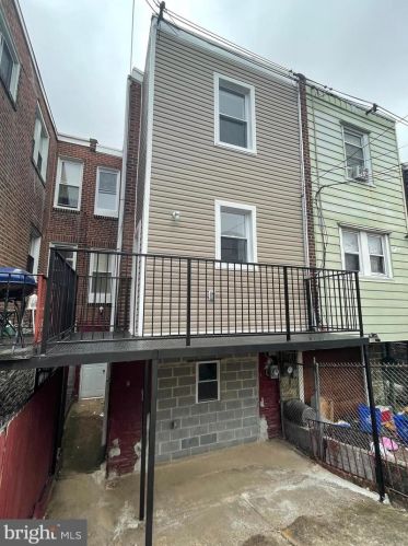6624 18th St, Philadelphia PA  19126-2617 exterior