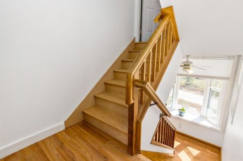 15 Ayers Ln, Dover NH 03820-4643 exterior