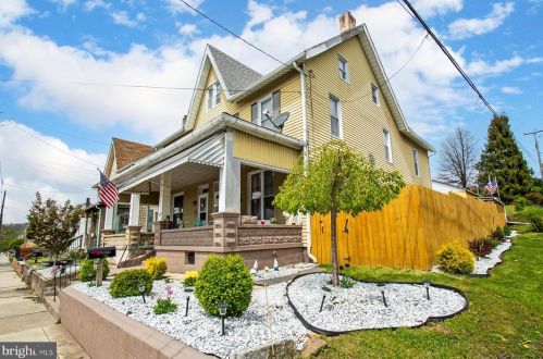 102 Chestnut St, Slatington, PA 18080-1509