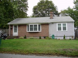79 Crescent St, Newton, MA 02466-2509