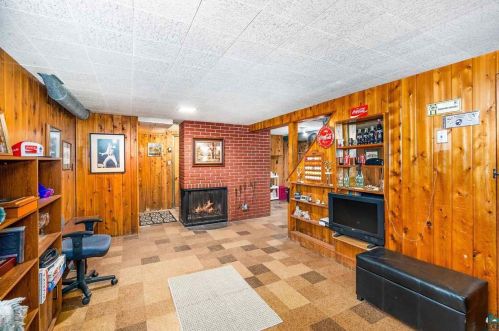 1445 Fern Ave, Duluth MN 55805-1133 exterior