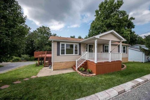 2018 9th Ave, Morgantown, WV 26508-8401