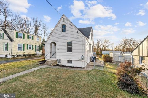 1135 Chaplin St, Washington DC  20019-4923 exterior