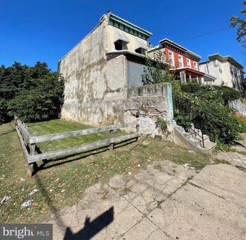 3629 Fairmount Ave, Philadelphia, PA 19104-1924