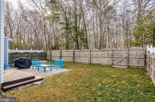 37 Sunnydale Dr, Berkeley Township NJ 08721-1380 exterior