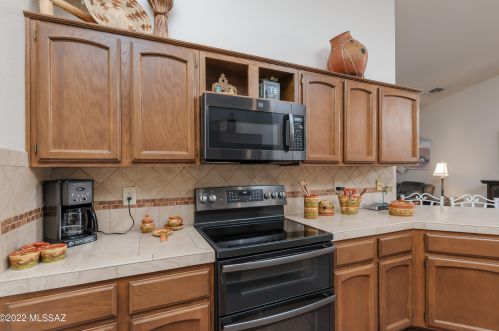 38168 Silverwood Dr, Tucson AZ 85739-1003 exterior