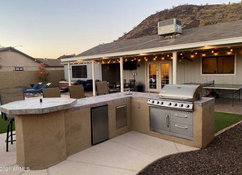 22814 30 Ave, Phoenix AZ 85017-3423 exterior