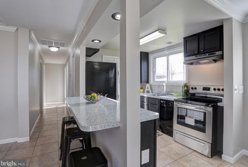 1811 Maltravers Rd, Glen Burnie MD 21060-7419 exterior