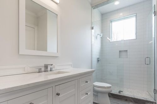 5 Hunter Dr, Armonk NY 10504-1228 exterior