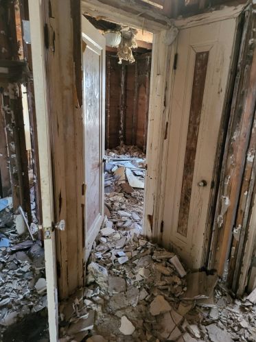 3863 55, Milwaukee WI 53220-2045 exterior