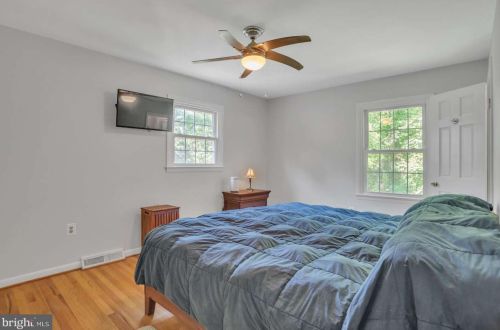 232 Cardamon Dr, Edgewater MD exterior