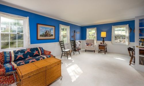 25 Sandpiper Dr, Hackettstown NJ 07840-3048 exterior