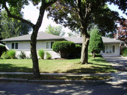 40 Mosman St, Newton, MA 02465-1303