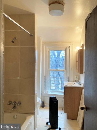 4815 Cedar Ave, Philadelphia PA 19143-2017 exterior