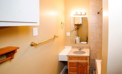 1306 Buffalo Ave, Grand Rapids MI 49505-5003 exterior