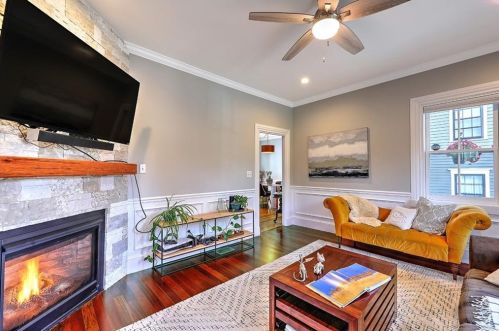 53 Olney St, Providence RI  02904-4726 exterior