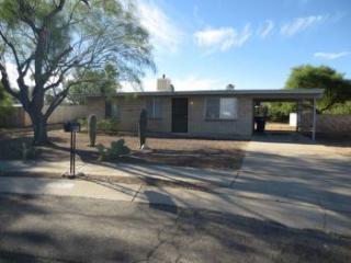 3932 Grand Palm Dr, Tucson AZ  85730-3812 exterior