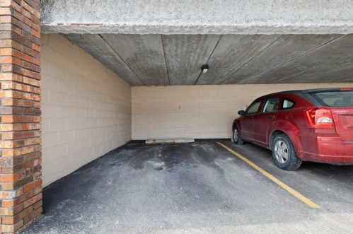 3985 84, Milwaukee WI 53228-2339 exterior