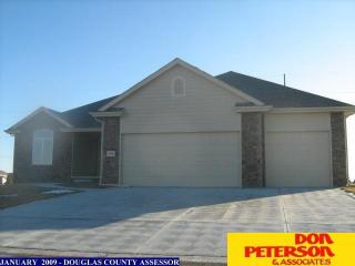 19815 Mason St, Omaha, NE 68022-6425