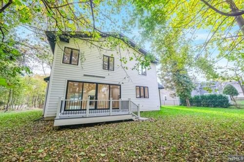 22 Lois Ave, Demarest NJ  07627-2220 exterior