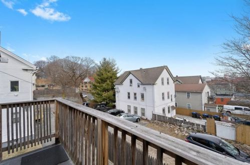 76 Newark St, Providence RI 02908-5316 exterior