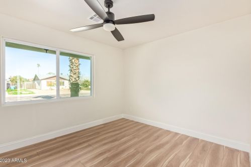 3437 Acoma Dr, Phoenix AZ 85032-4830 exterior