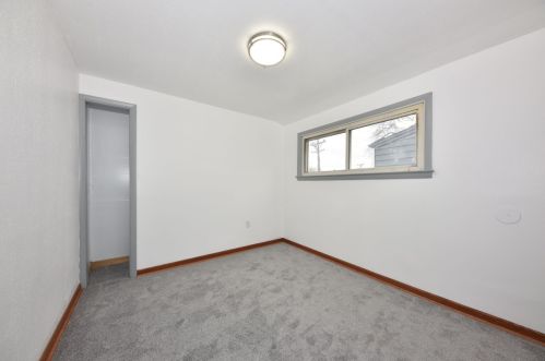 4649 20th St, Milwaukee WI  53221-2807 exterior