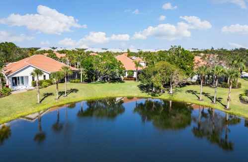 8472 Bent Crk Way, Naples FL 34114-9421 exterior