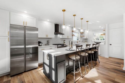 820 Old Thorn Run Rd, Moon Twp PA 15108-1152 exterior