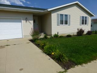 4821 10th St, Rochester MN  55901-6543 exterior