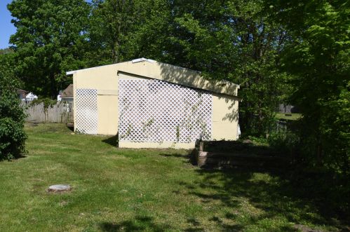 514 Kalamazoo St, Paw Paw MI 49079-1130 exterior