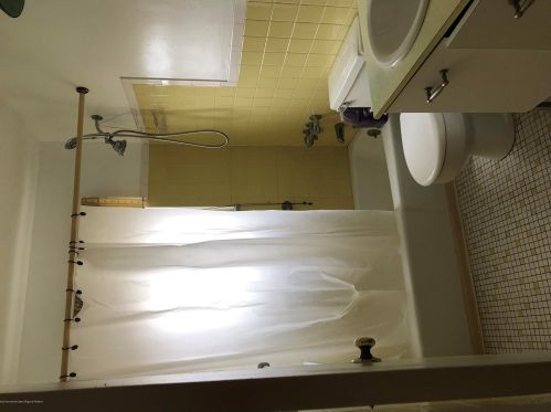 32 Judson St, Edison, NJ 08837-2434