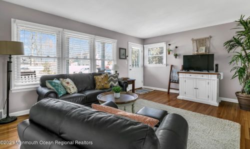 2416 Dwight Ave, Point Pleasant Beach NJ 08742-3705 exterior