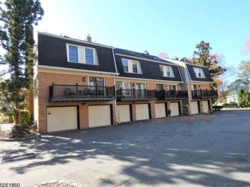 30 Springfield Ave, Cranford NJ  07016-2144 exterior