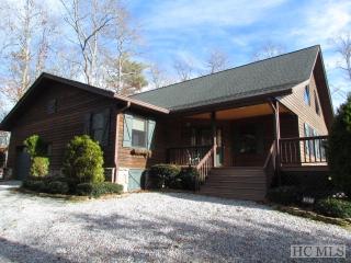 367 Leeward Ln, Cullowhee, NC 28723