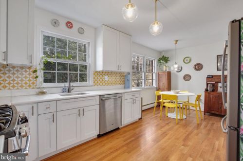 900 Balmoral Dr, Silver Spring MD  20903-1301 exterior