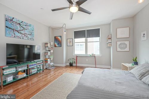 1717 Manton St, Philadelphia PA  19146-3017 exterior