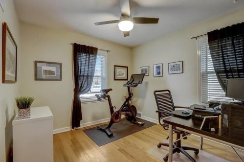 2472 73 St, Milwaukee WI 53213-1212 exterior