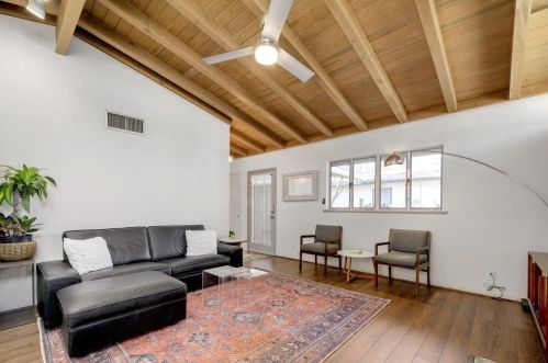 1813 Dexter St, Austin TX  78704-2106 exterior