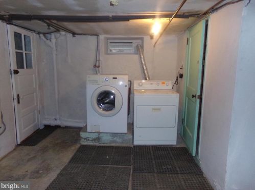 1021 64 St, Philadelphia PA 19151-3127 exterior