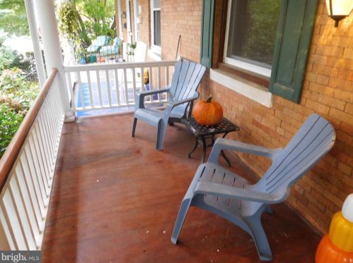 8104 Ardleigh St, Philadelphia PA 19118-3415 exterior