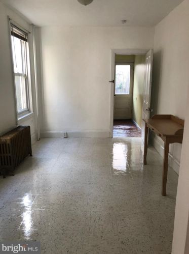 1904 Hancock St, Philadelphia PA  19122-2302 exterior